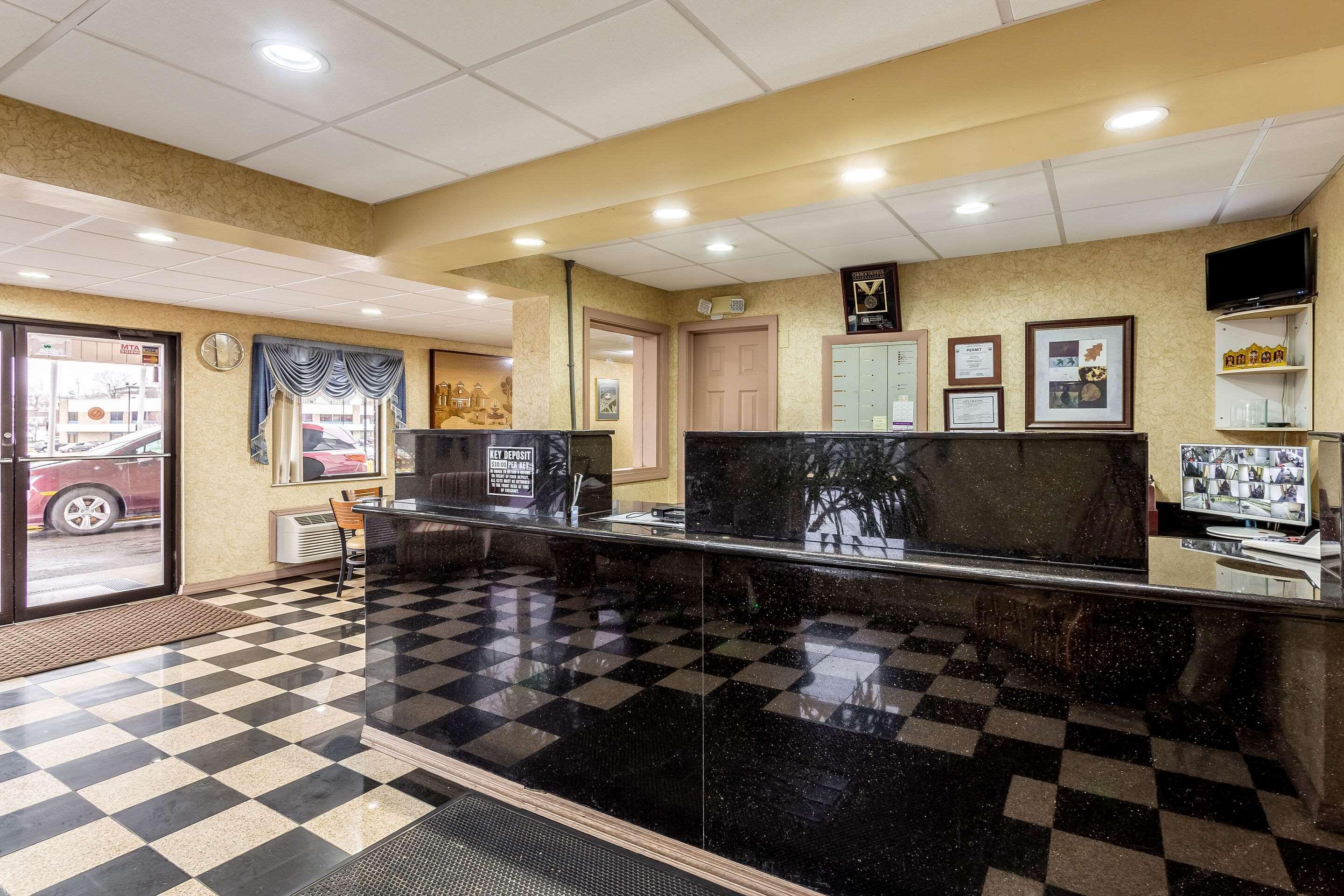 Econo Lodge Morgantown Eksteriør bilde